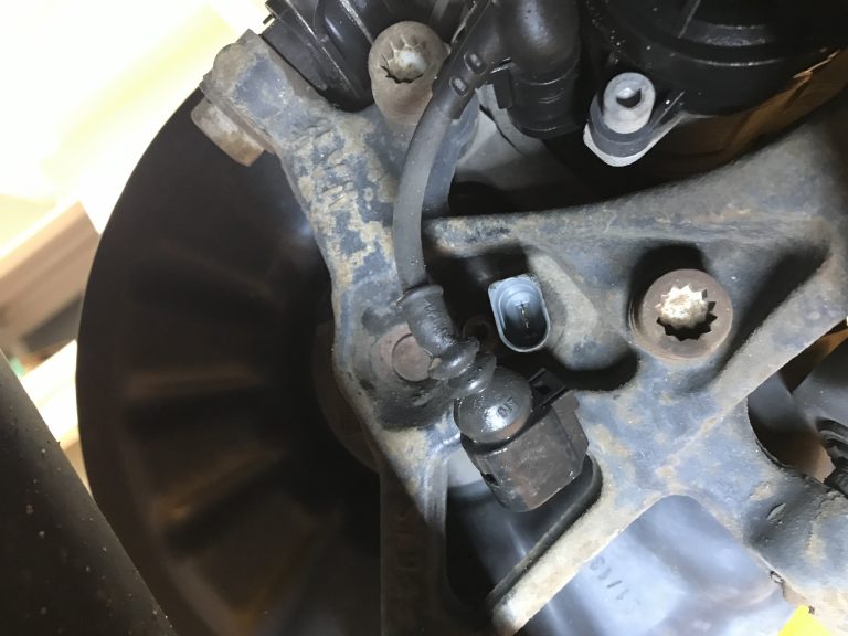 VW golf 7 ABSセンサー交換